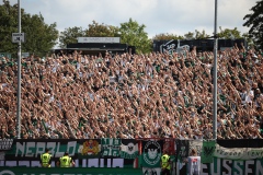 3. Spieltag: Preußen Münster - 1. FC Kaiserslautern 0:1. Preußenfans in der Ostkurve.