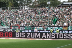 3. Spieltag: Preußen Münster - 1. FC Kaiserslautern 0:1. Preußenfans in der Ostkurve.