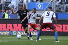 Luca Bazzoli (Münster), Silvan Hefti, Dennis Hadzikadunic
Hamburger SV - Preußen Münster 31.08.2024
Foto: S. Sanders