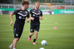 Trainingsauftakt bei Preußen Münster. Thorben Deters und Mikkel Kirkeskov (v.l.)