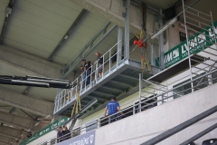 Umbau des Preußenstadions für die 2. Bundesliga. Hier das neue TV-Podest auf der Tribüne.