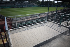 Umbau des Preußenstadions für die 2. Bundesliga. Die zusätzlichen Rolli-Plätze im Bereich der Ostkurve.